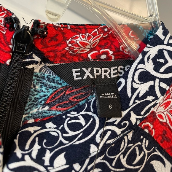 Express Romper - Picture 4 of 9